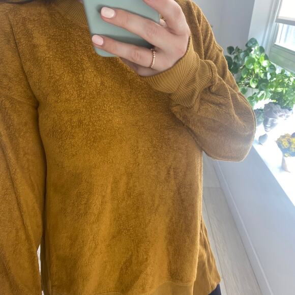 Aerie Dark Yellow Fuzzy Oversized Sweater Size XS - Picture 5 of 6